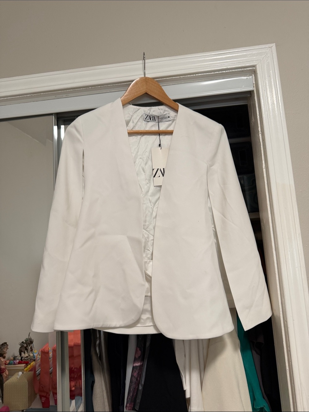 Zara White Open-Front Blazer